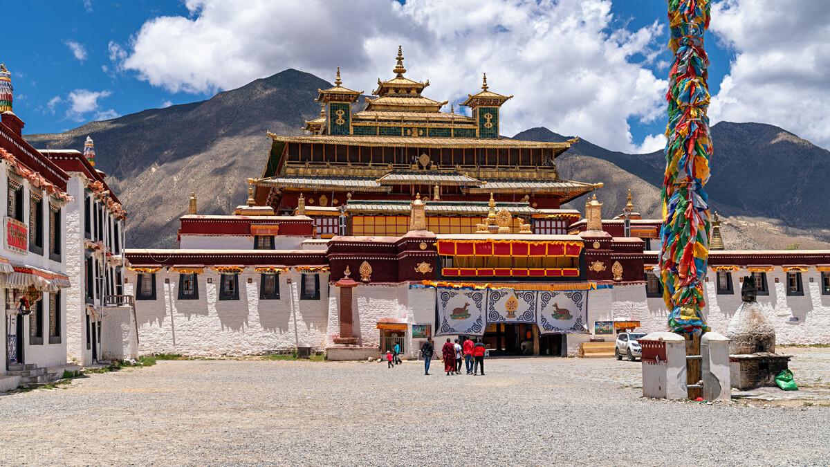 桑耶寺简介（西藏桑地区的耶寺的旅游指南和基本情况）-第1张图片