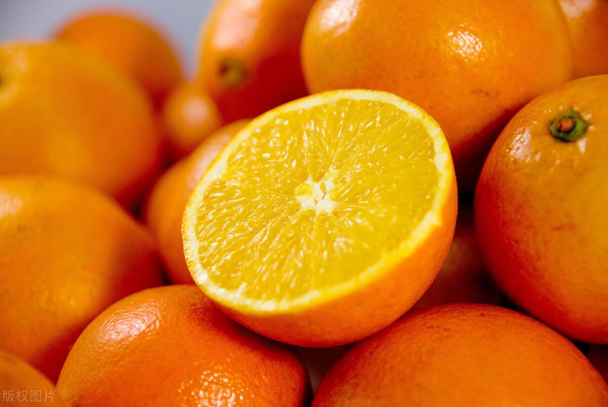 橙子怎么剥皮容易（五种快速又简单的剥橙子的方法）-第1张图片