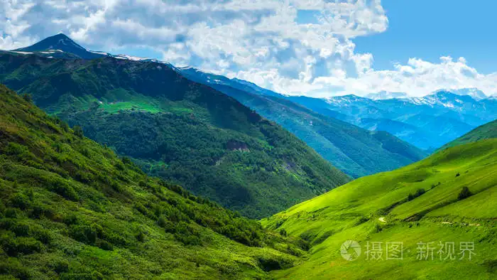 桂林的山的特点是什么（为什么桂林山水如此奇丽秀美）-第2张图片
