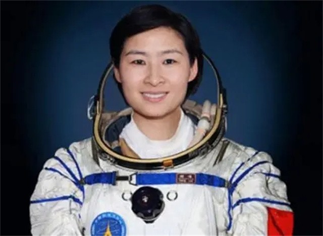 我国第一位女航天员是谁（中国进入太空的第一位女航天员）-第14张图片