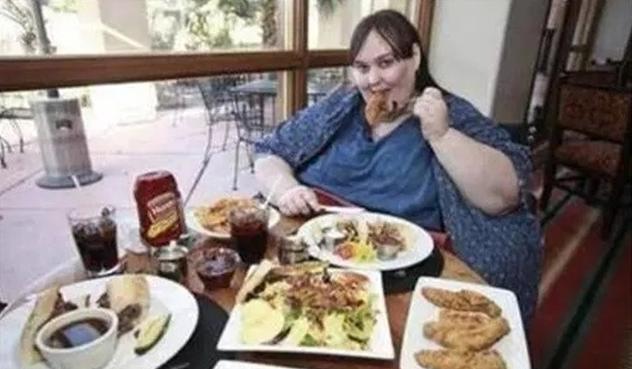 全世界最胖的人是多少斤（全球最胖长什么样的图片）-第43张图片