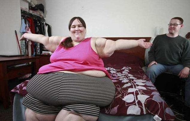 全世界最胖的人是多少斤（全球最胖长什么样的图片）-第36张图片