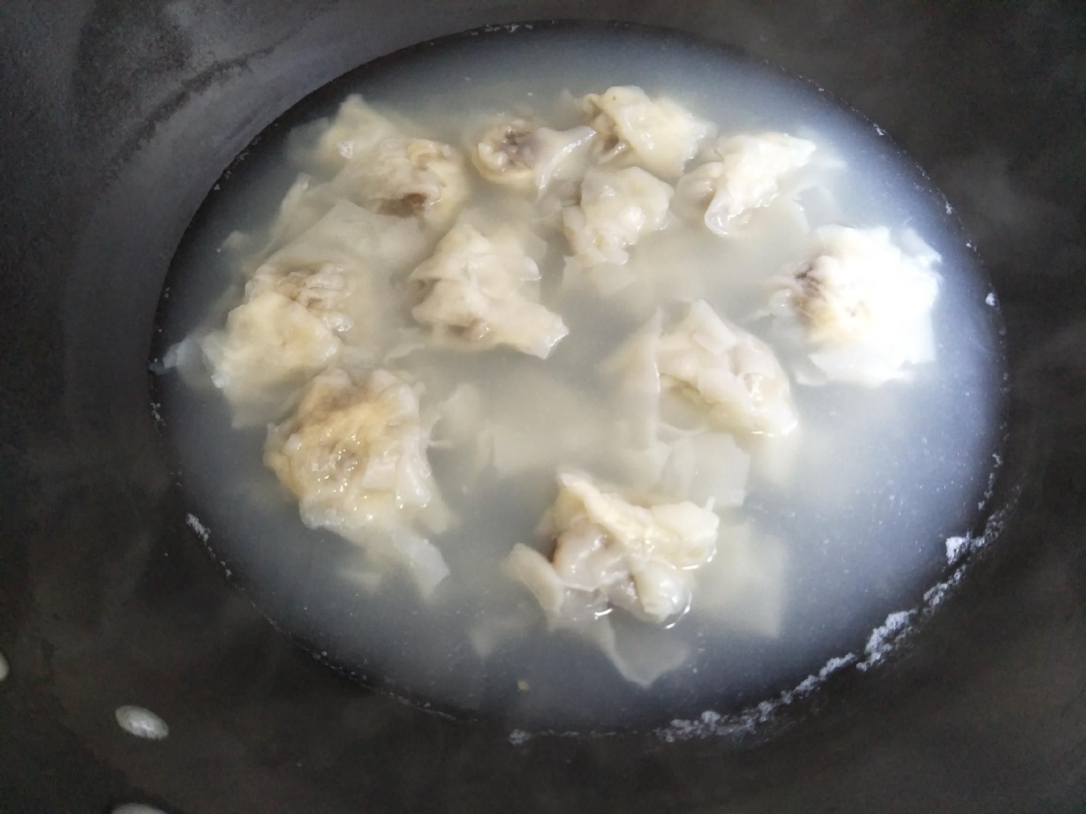 煮速冻馄饨用冷水还是热水-第5张图片