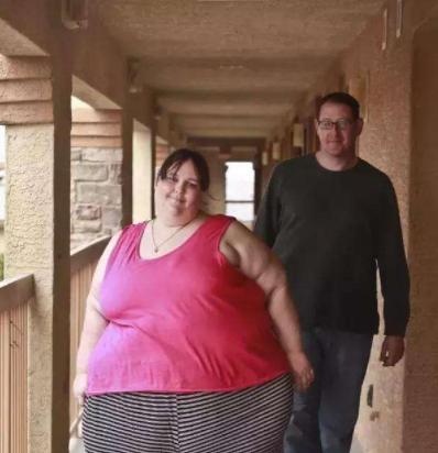 全世界最胖的人是多少斤（全球最胖长什么样的图片）-第26张图片