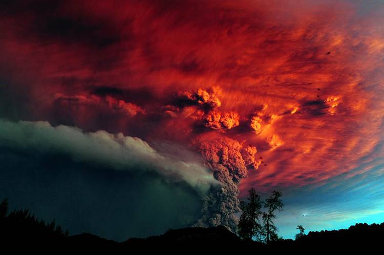 汤加火山的威力相当于1000颗核弹，23万日本人避难，或者是夏天-第6张图片
