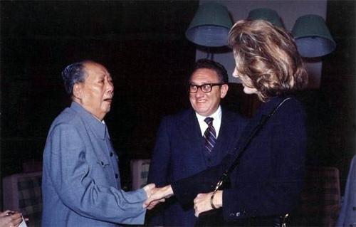 美国总统尼克松访华是哪一年（1971年中美建交尼克松访华发表了什么）-第9张图片