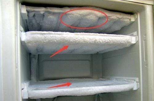 冰箱结冰严重是什么原因（家里冰箱经常结冰是怎么回事）-第1张图片