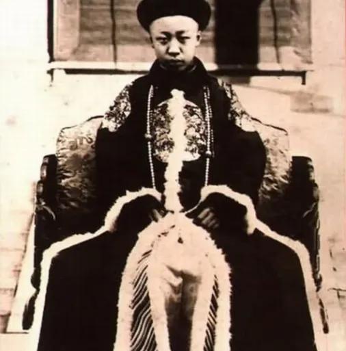 清朝最后一个皇帝叫什么名字（清朝末代皇帝是溥仪吗）-第1张图片