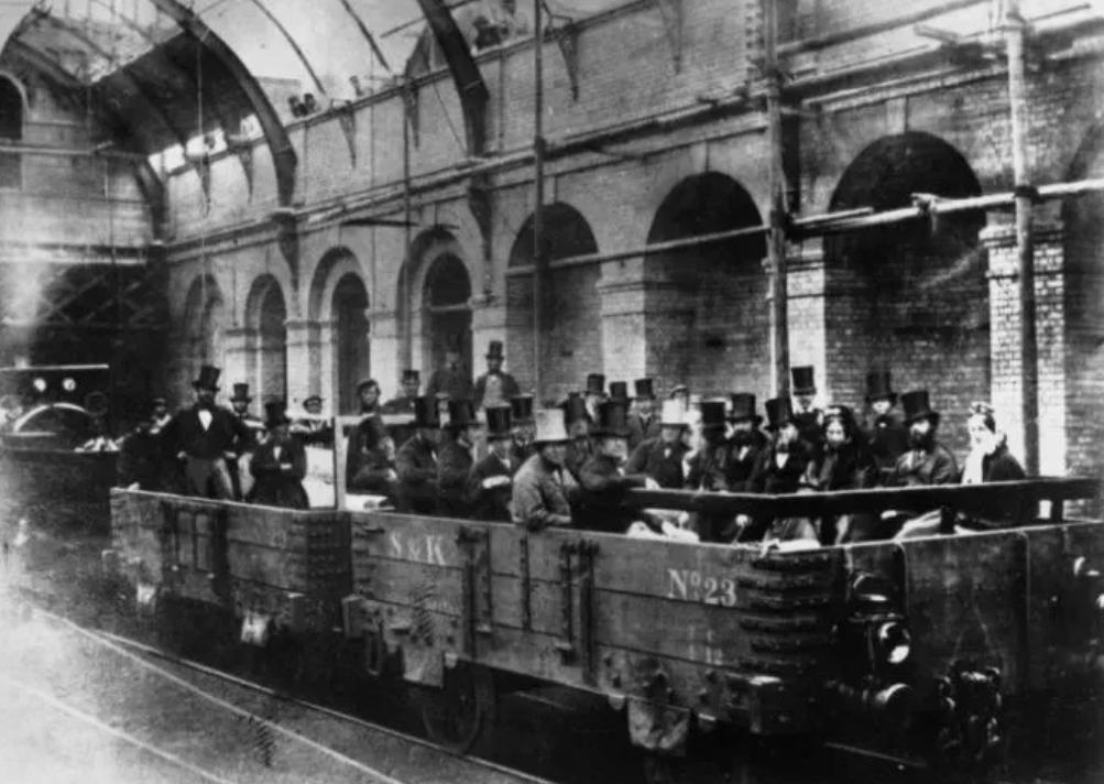 世界上第一条地铁诞生于哪里(地铁是谁发明的诞生在哪里)-第7张图片