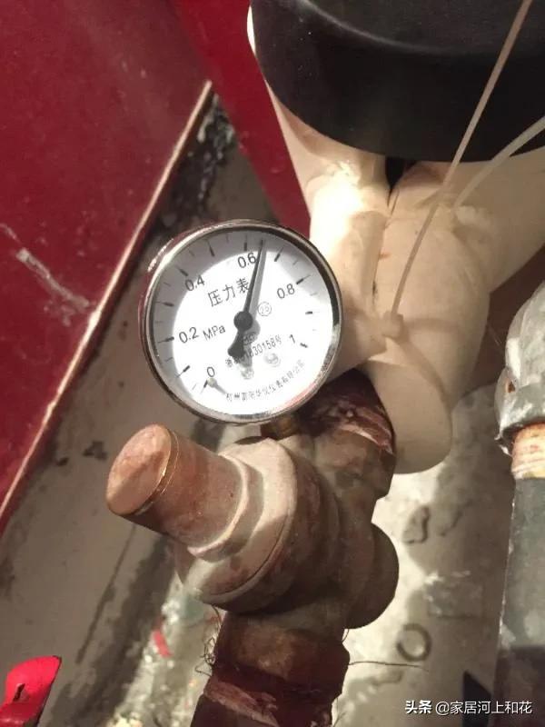 电热水器热水压力小出水很慢（家里热水器水压过低怎么解决）-第6张图片