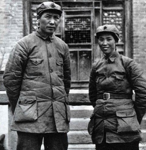 毛泽东两次为贺子珍落泪，一样的难过，却是不一样的光景-第2张图片