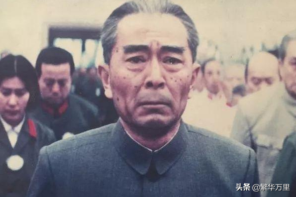 同样是演周总理，将王铁成、刘劲和孙维民放一起看，差别就出来了-第3张图片