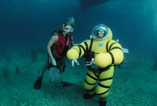 人类潜水极限多少米(人类潜水的极限深度是多少米)-第1张图片