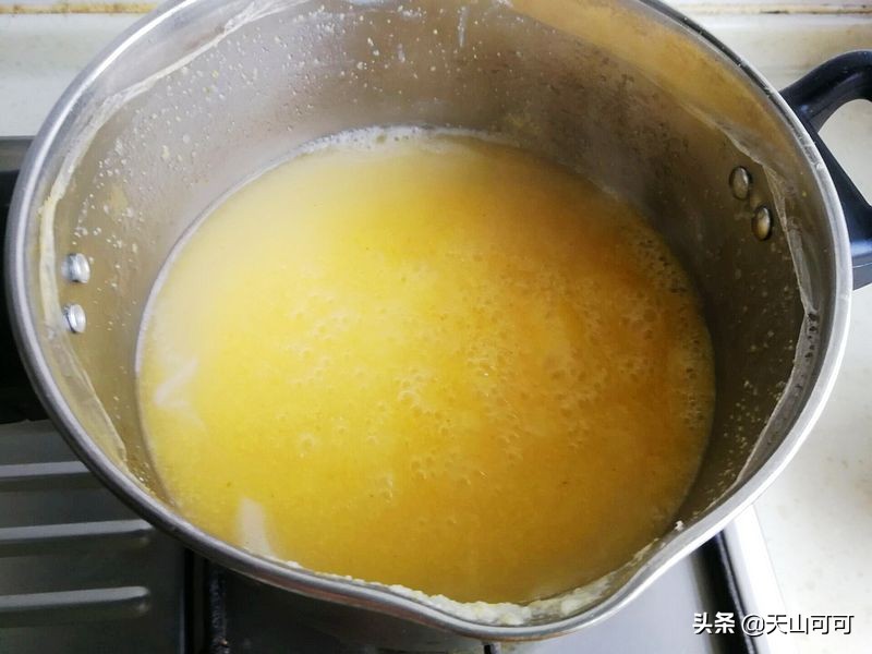 玉米糁冷水下锅还是热水下锅（玉米粥怎么熬才好喝）-第3张图片
