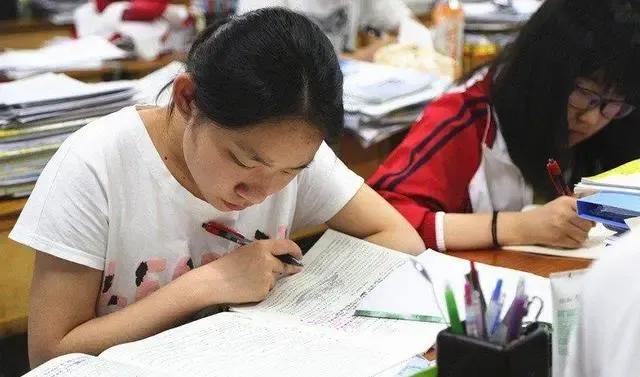 中国最好的高中排名前十是谁(国内高中十强榜单分享)-第4张图片