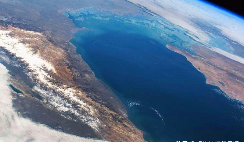 世界上最大的湖泊是什么湖（全球最深和蓄水量最大的湖）-第3张图片