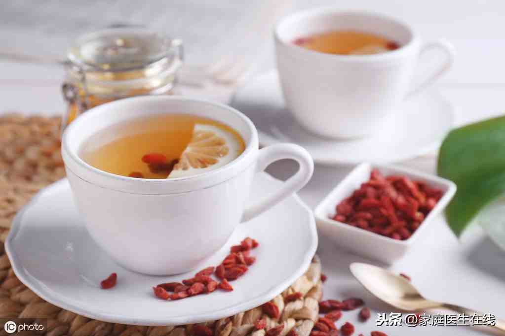 枸杞泡水喝有什么好处（枸杞茶有什么好处）-第1张图片