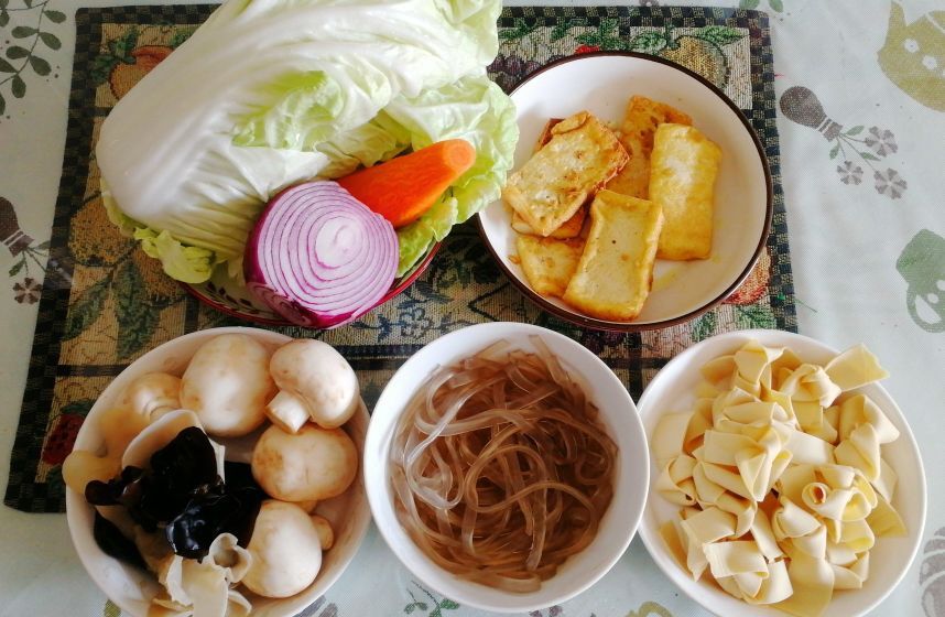 重阳节必吃的9种食物（重阳节用9种食材煲一道寿喜锅）-第2张图片