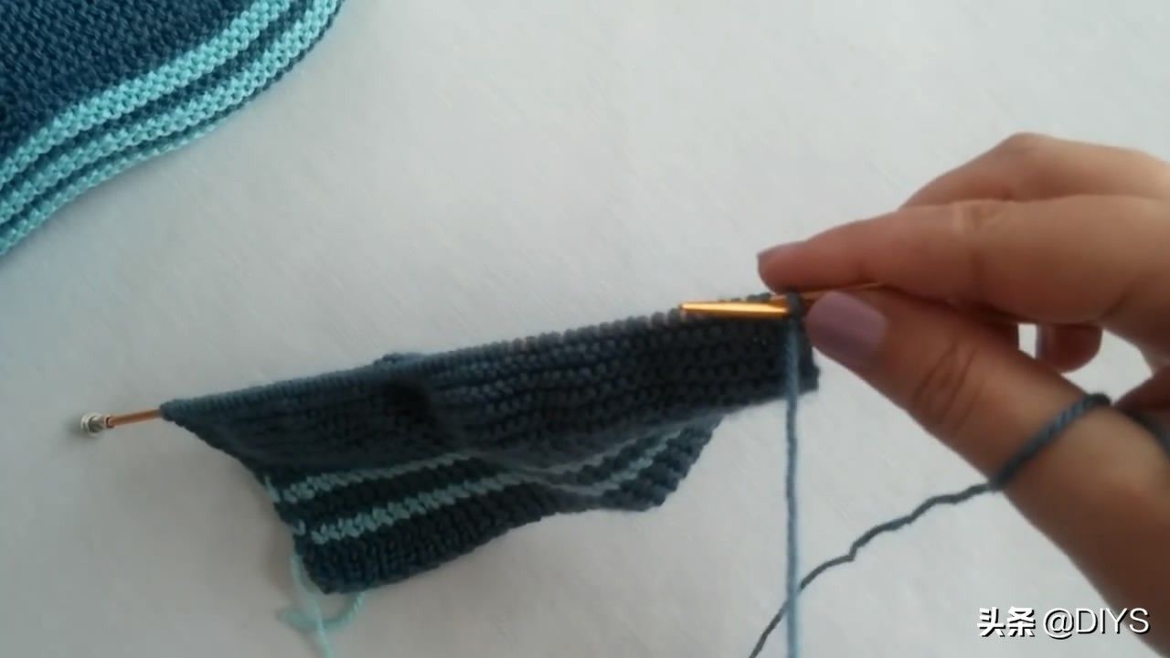 袜套怎么织（看看如何用环形针编袜套，简单易学）-第3张图片