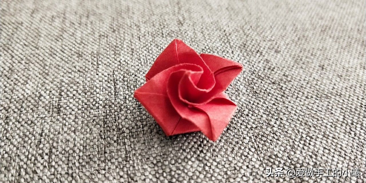 简单玫瑰花的折法（最简单的玫瑰花折纸教程）-第2张图片