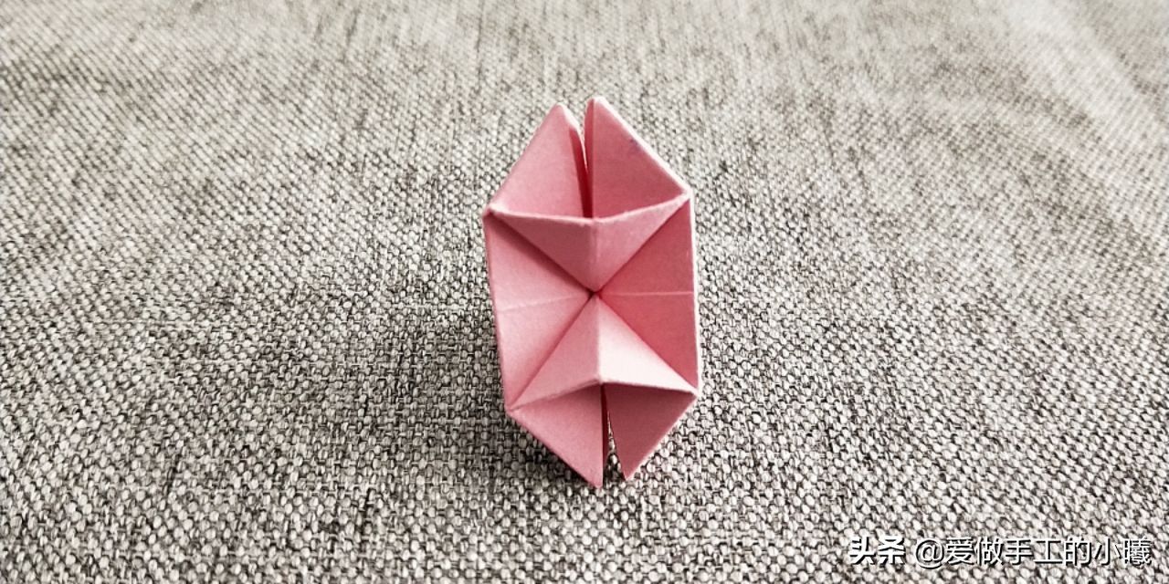简单玫瑰花的折法（最简单的玫瑰花折纸教程）-第21张图片