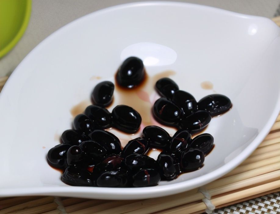 醋泡黑豆的正确做法（天冷我家常吃黑豆，用醋泡一泡）-第6张图片