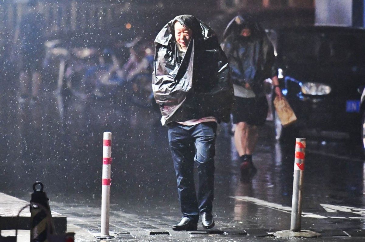 北京的雨（多图直击！北京的这场雨，来了）-第8张图片