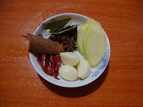 干豆角炖肉简单又好吃的做法（干豆角红烧肉的做法）-第5张图片