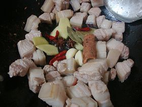 干豆角炖肉简单又好吃的做法（干豆角红烧肉的做法）-第7张图片