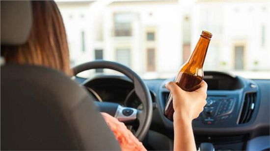 一瓶啤酒多久能开车（酒后多久能开车？）-第1张图片