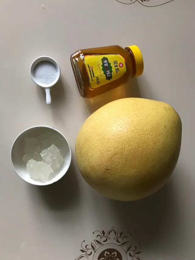 蜂蜜柚子茶的正确做法（夏日自制蜂蜜柚子茶）-第3张图片