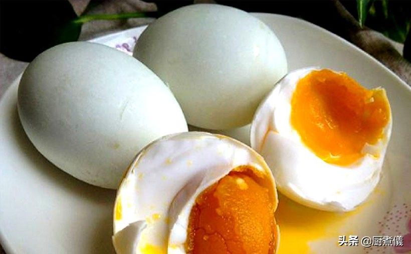 怎样腌鸡蛋（家常腌鸡蛋这样做才是正确的）-第2张图片