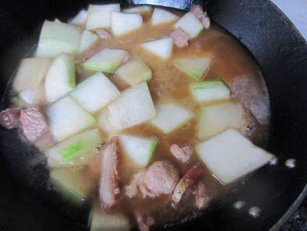 冬瓜炖肉做法（冬瓜炖肉的家常做法）-第6张图片